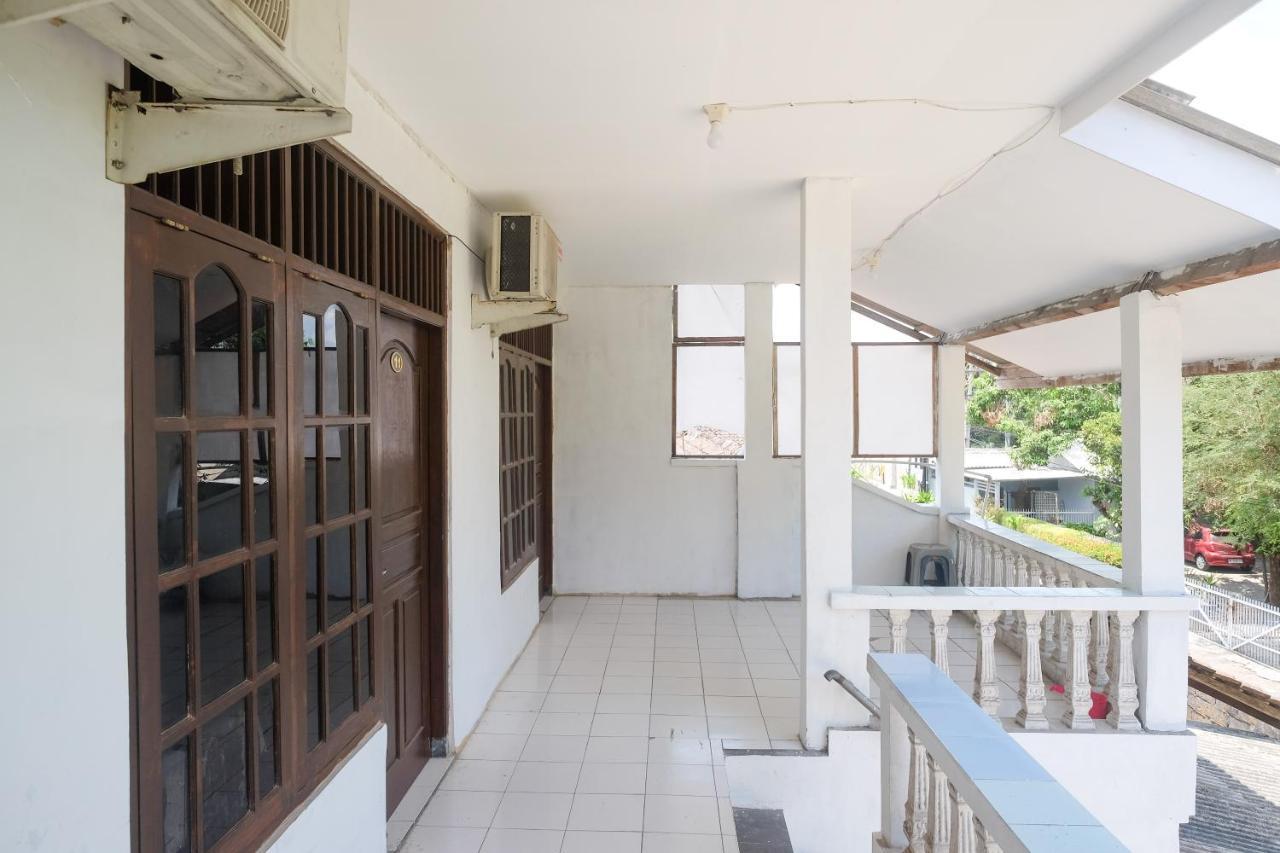 Reddoorz Near Plaza Ambarrukmo Yogyakarta Hotel Maguwo Bagian luar foto